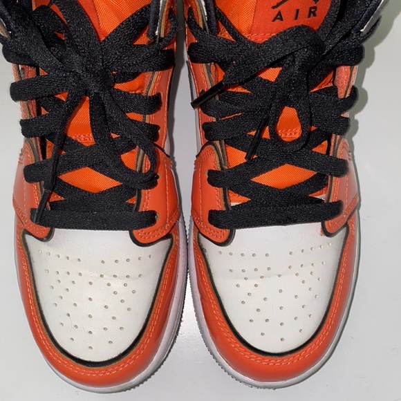 Jordan’s orange black - Picture 3 of 5